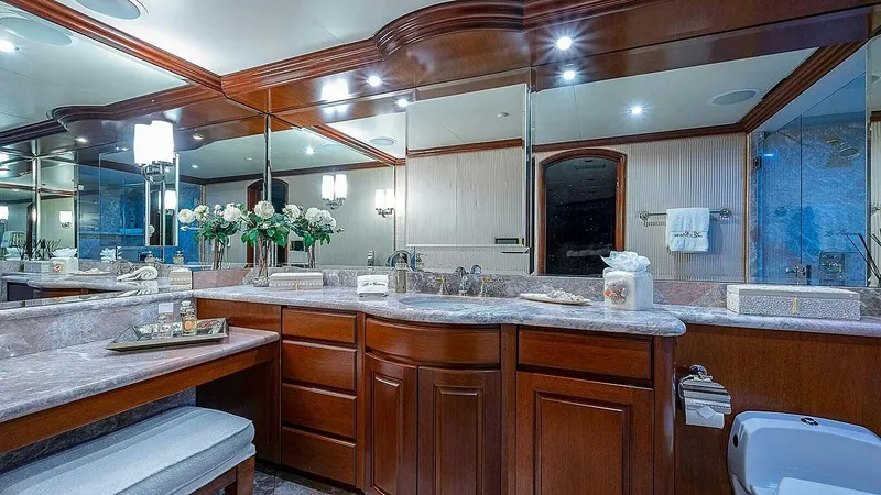 Slide: The Image of Christensen Raised Pilothouse MY 2000 - 19