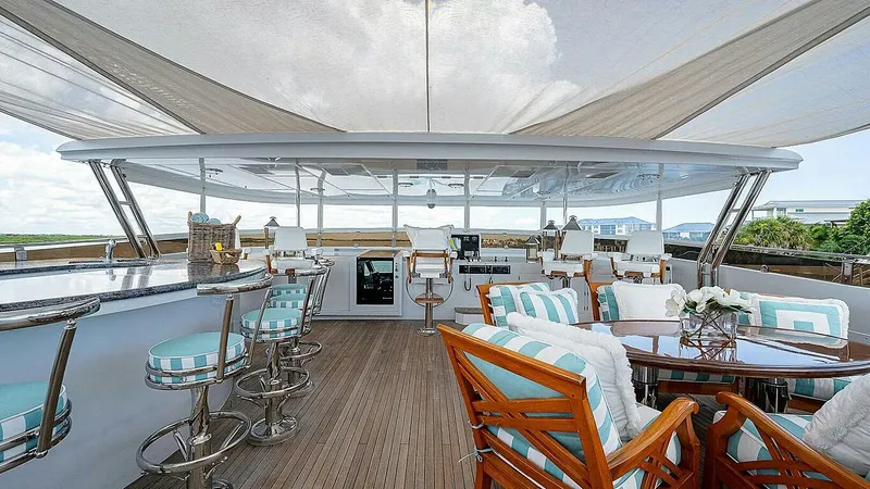 Slide: The Image of Christensen Raised Pilothouse MY 2000 - 28