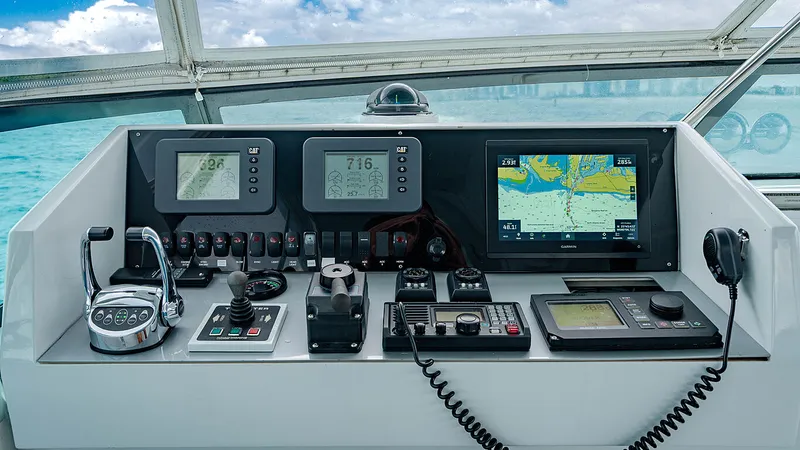 Slide: The Image of Broward Raised Pilothouse 2006 - 28