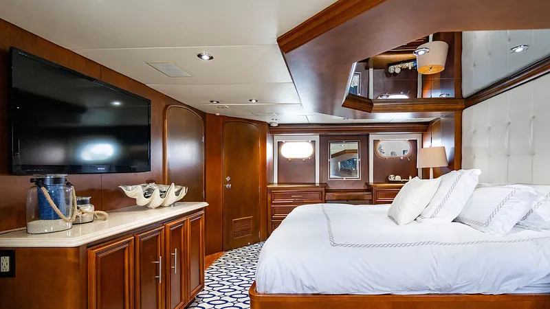 Slide: The Image of Broward Raised Pilothouse 2006 - 15