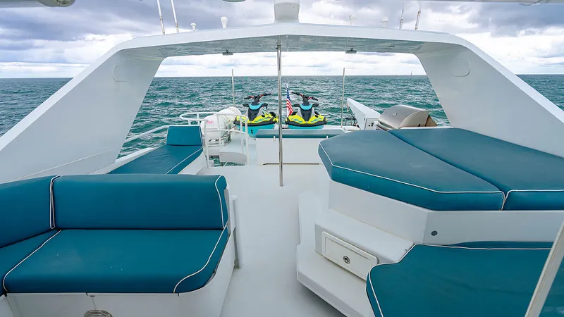 Slide: The Image of Broward Raised Pilothouse 2006 - 32