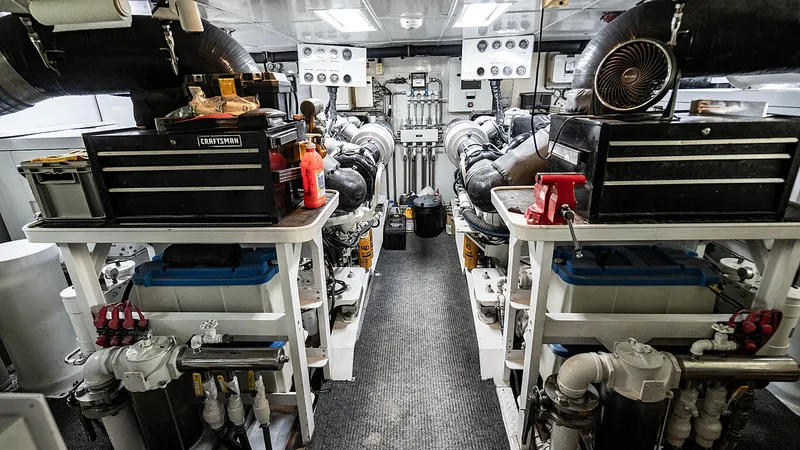 Slide: The Image of Broward Raised Pilothouse 2006 - 41