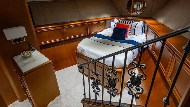 Slide: The Image of Broward Raised Pilothouse 2006 - 19