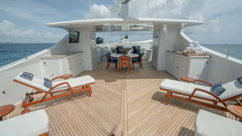 Slide: The Image of Trinity Tri-Deck MY 2006 - 24