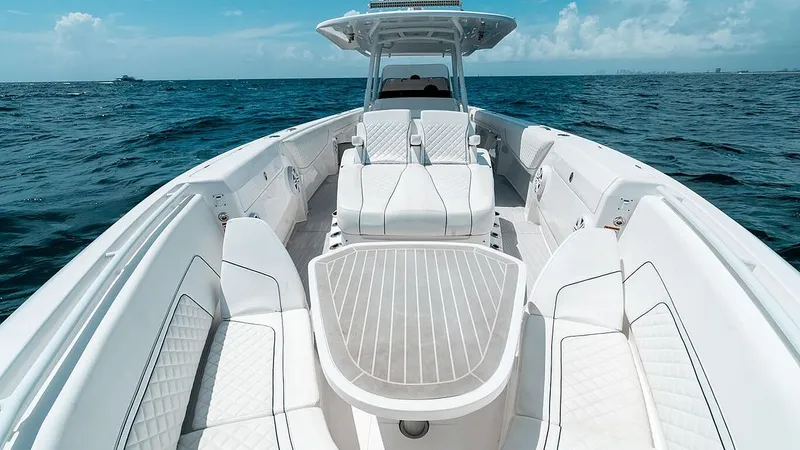 Slide: The Image of Intrepid 407 Nomad FE 2022 - 13