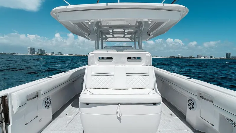 Slide: The Image of Intrepid 407 Nomad FE 2022 - 2