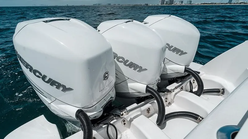 Slide: The Image of Intrepid 407 Nomad FE 2022 - 15