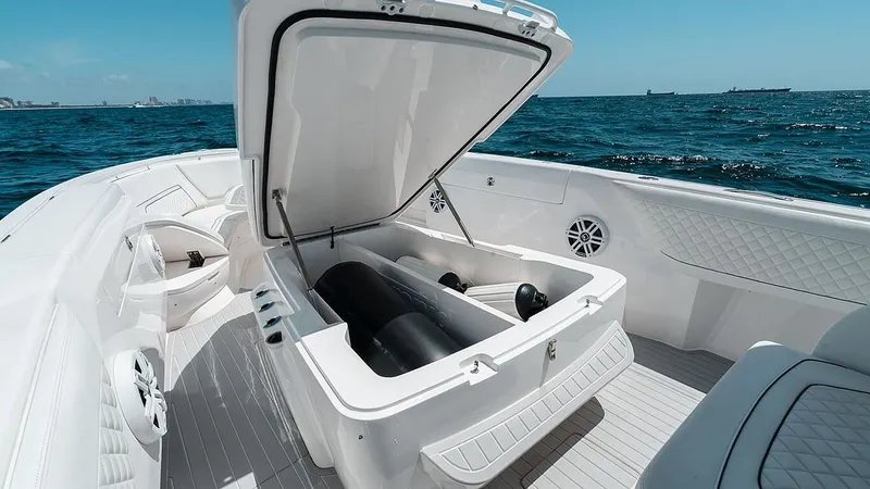 Slide: The Image of Intrepid 407 Nomad FE 2022 - 12