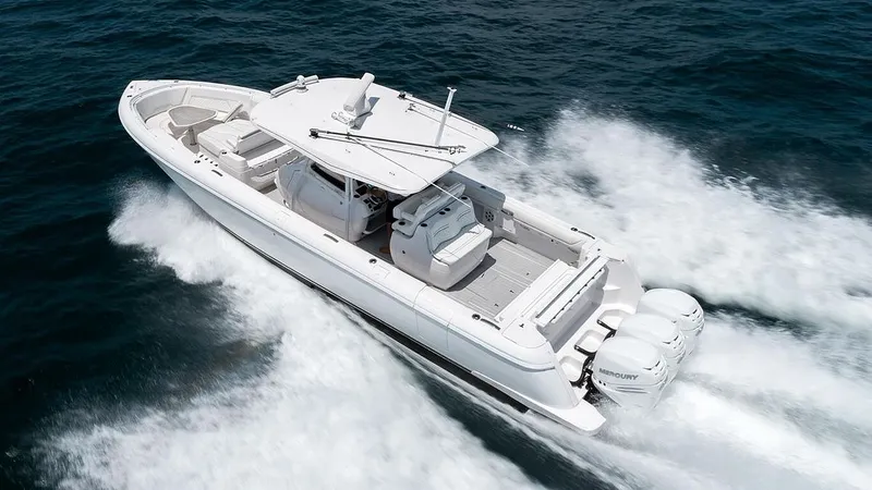 Slide: The Image of Intrepid 407 Nomad FE 2022 - 1
