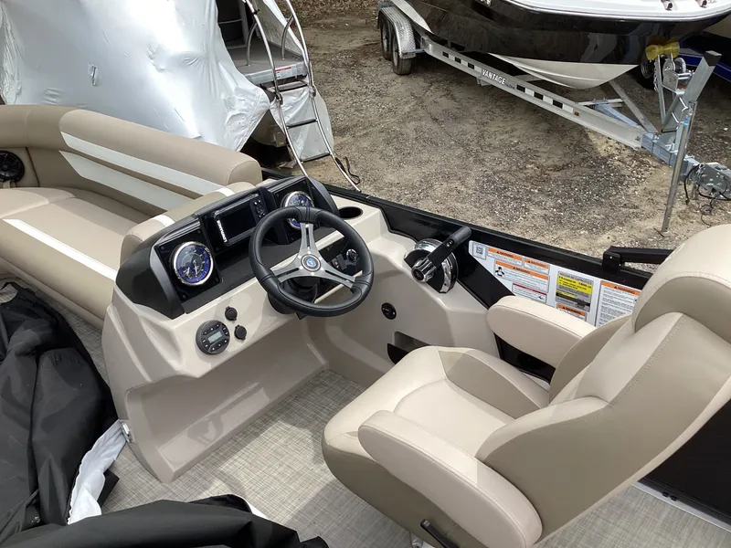 The Image of Premier 220 SUNSCAPE RL 2026 - 0