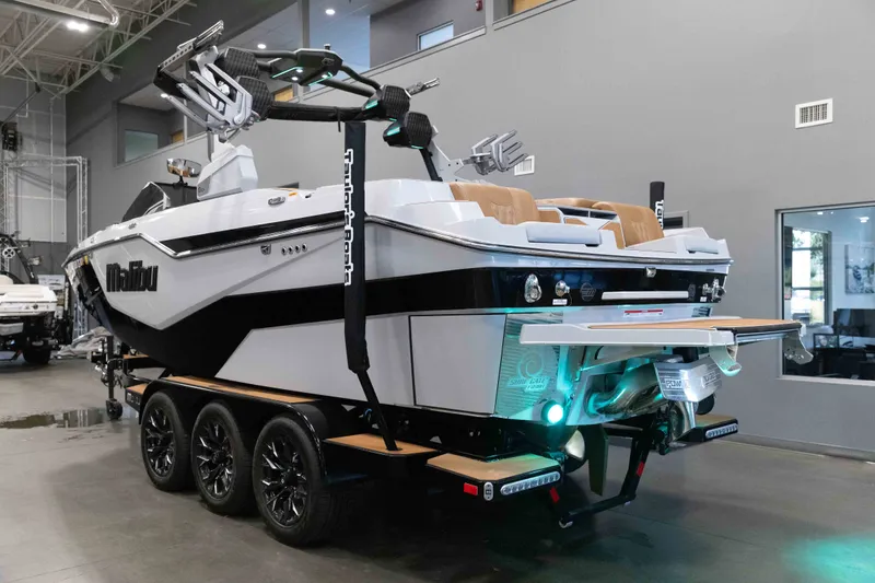 Slide: The Image of Malibu M230 2025 - 3