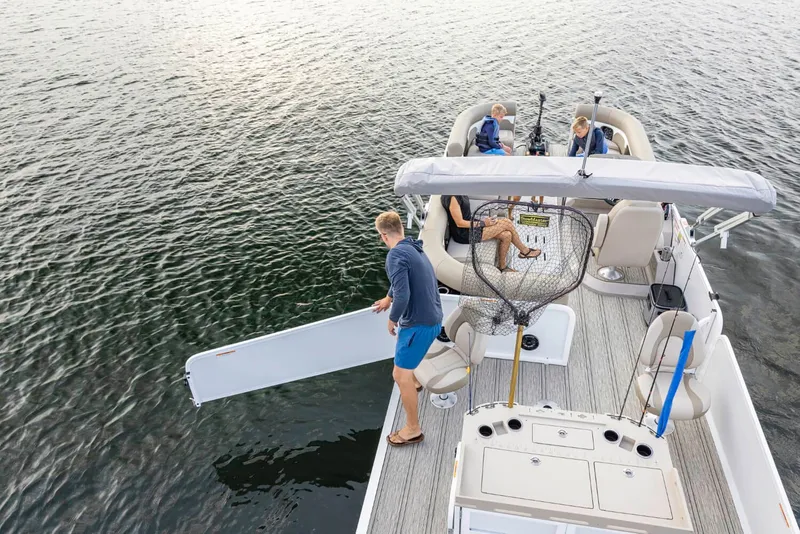 Slide: The Image of Premier 230 SUNSATION ANGLER 2027 - 5