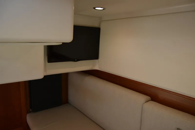 Slide: The Image of Sabre 38 Salon Express 2021 - 90