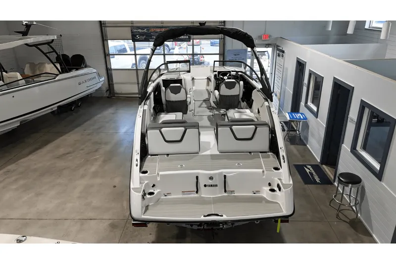 Slide: The Image of Yamaha AR250 2025 - 4