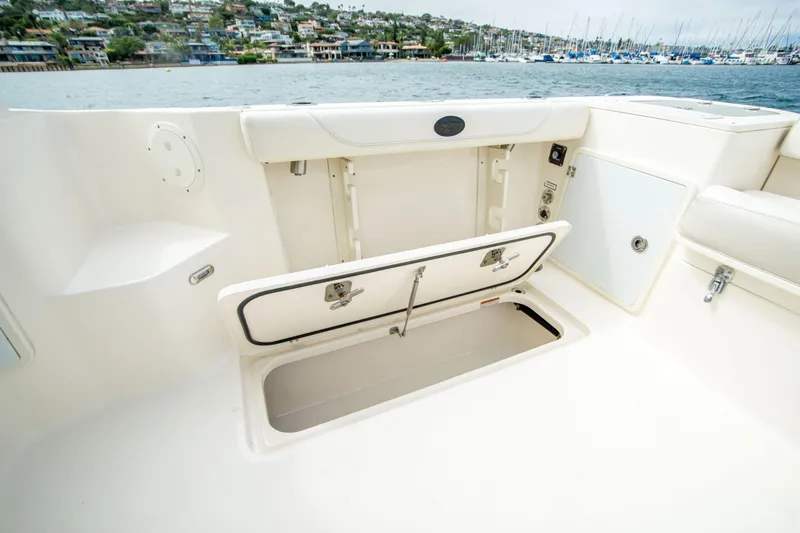 Slide: The Image of Pursuit OS 315 Offshore 2014 - 16