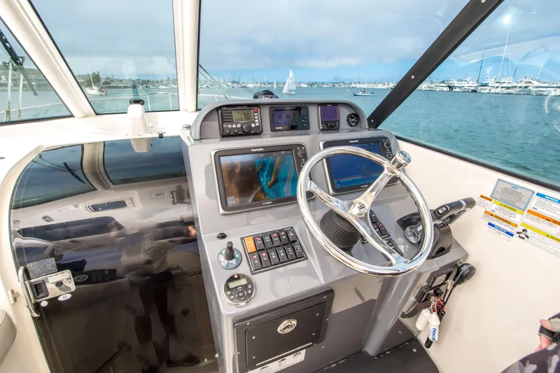 Slide: The Image of Pursuit OS 315 Offshore 2014 - 20