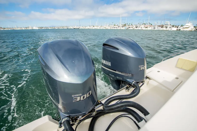 Slide: The Image of Pursuit OS 315 Offshore 2014 - 14