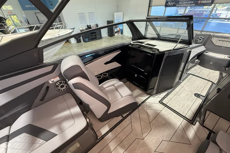 Slide: The Image of Yamaha 222XE 2025 - 13