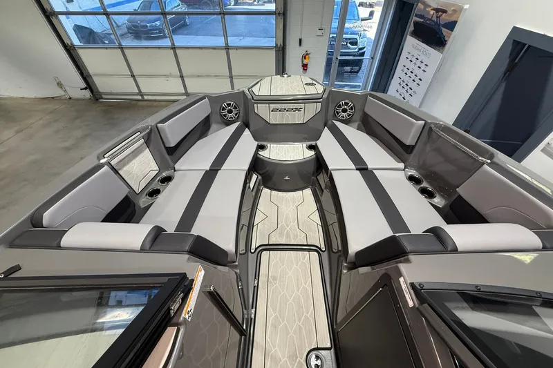 Slide: The Image of Yamaha 222XE 2025 - 19