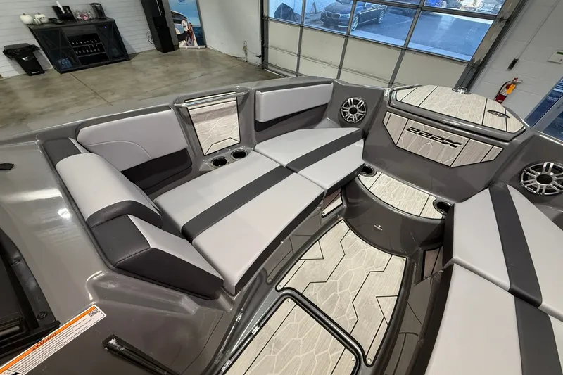 Slide: The Image of Yamaha 222XE 2025 - 21