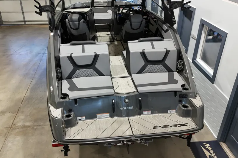 Slide: The Image of Yamaha 222XE 2025 - 6