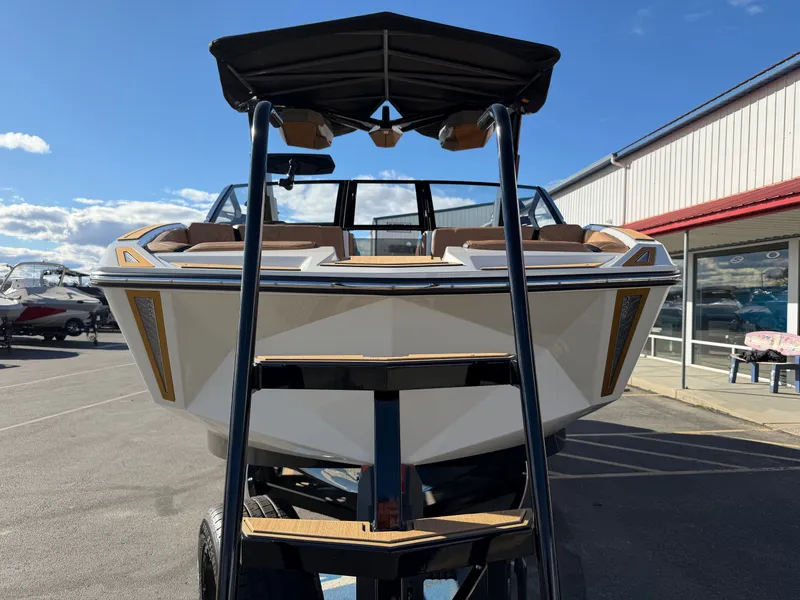 Slide: The Image of Nautique Paragon G23 2026 - 9