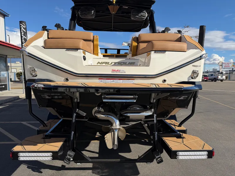 Slide: The Image of Nautique Paragon G23 2026 - 3