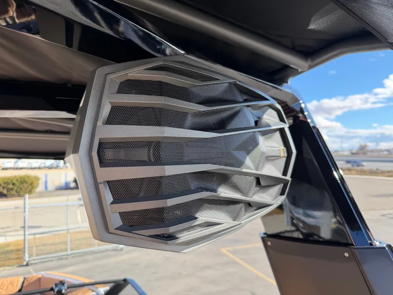 Slide: The Image of Nautique Paragon G23 2026 - 41
