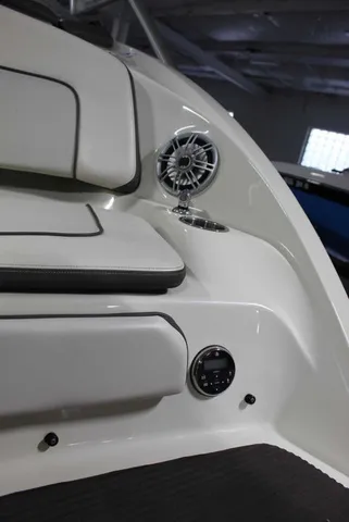 Slide: The Image of Yamaha 242 Limited S 2014 - 8