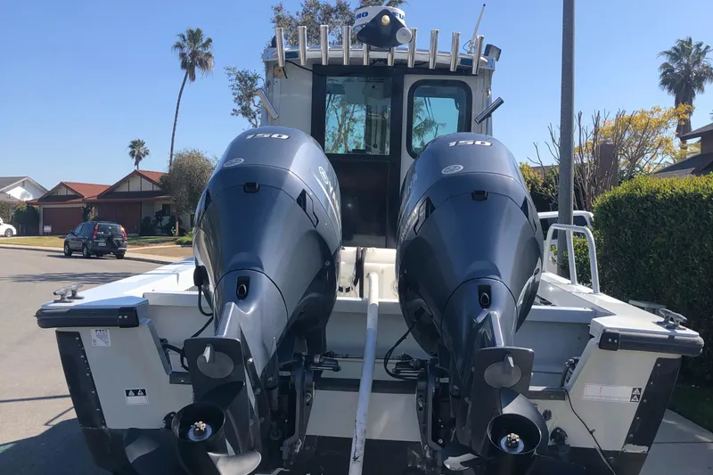 Slide: The Image of Boston Whaler Challenger 2001 - 2