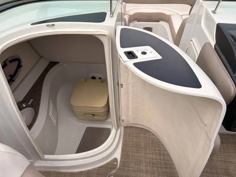 Slide: The Image of Crownline Boats Boats E22 2018 - 9