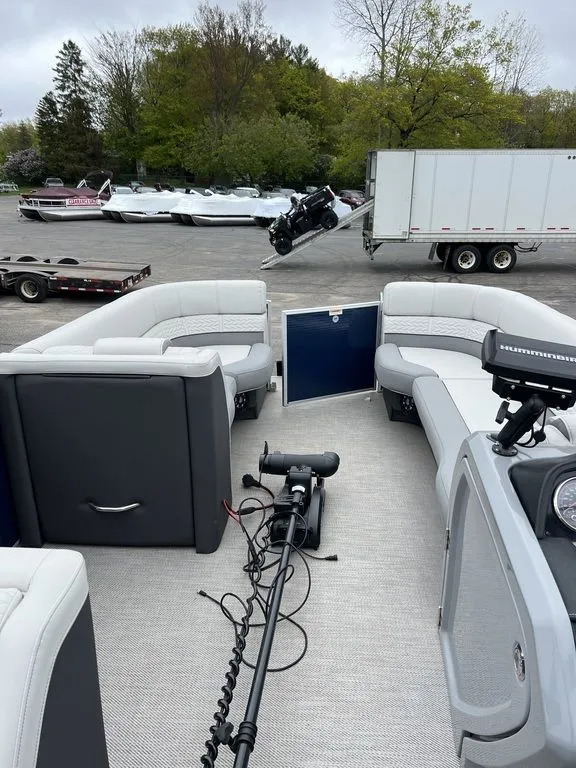 The Image of Godfrey 235 SB 2022 - 0