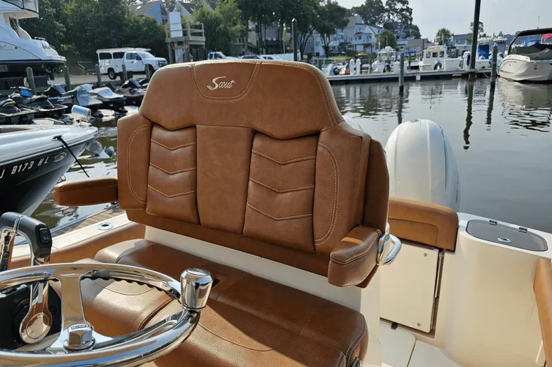 Slide: The Image of Scout 255 LXF 2020 - 23