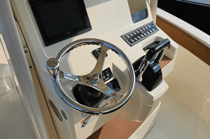 Slide: The Image of Scout 255 LXF 2020 - 24