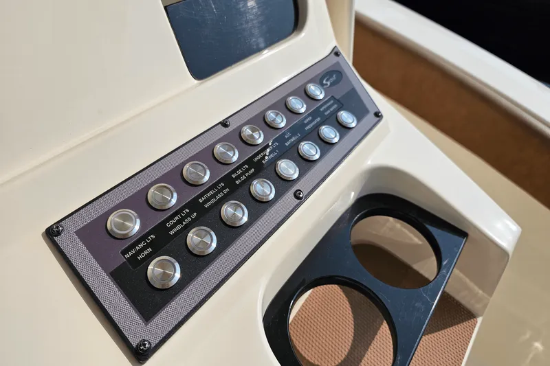 Slide: The Image of Scout 255 LXF 2020 - 27