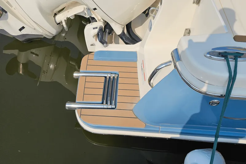 Slide: The Image of Scout 255 LXF 2020 - 5