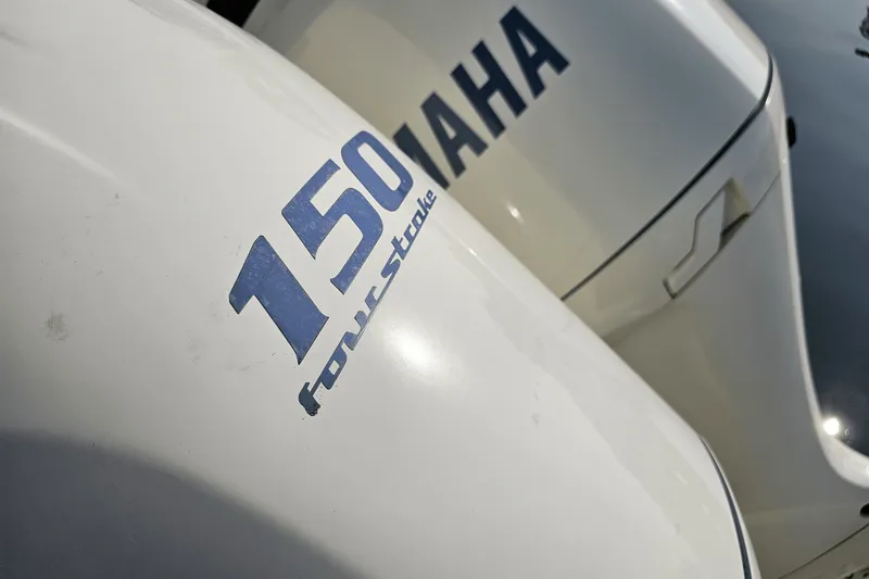 Slide: The Image of Scout 255 LXF 2020 - 6