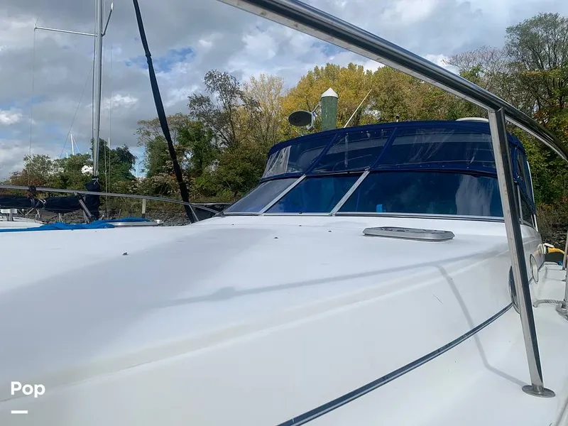 Slide: The Image of Rinker 330 Fiesta Vee 1999 - 9617465