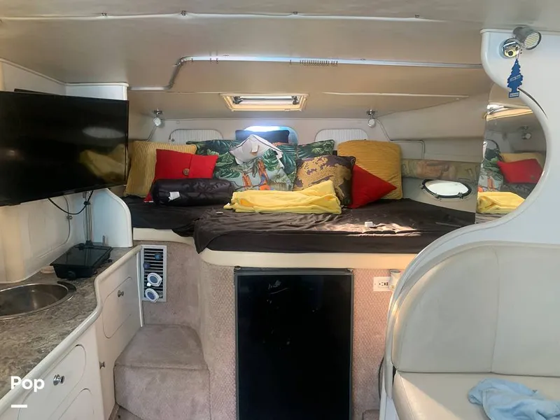 Slide: The Image of Bow-bunk - 9617885