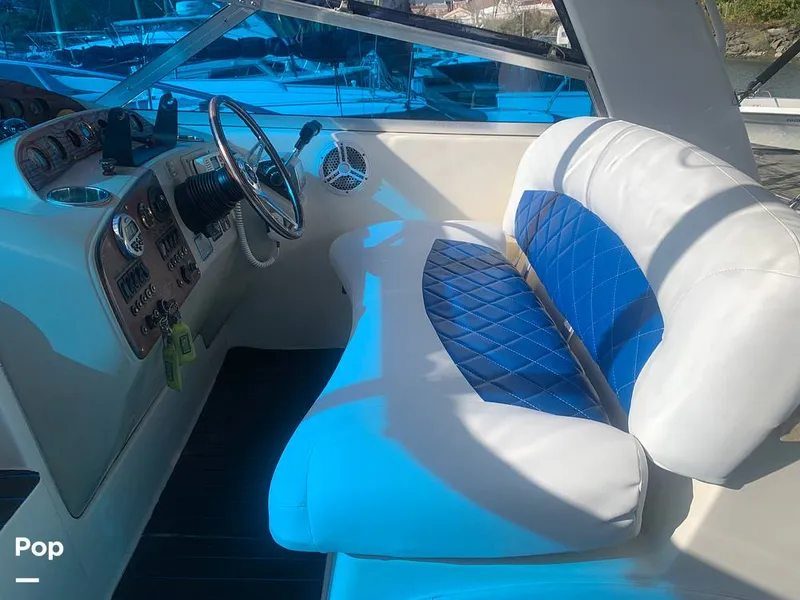 Slide: The Image of Cockpit Seat - 9617994