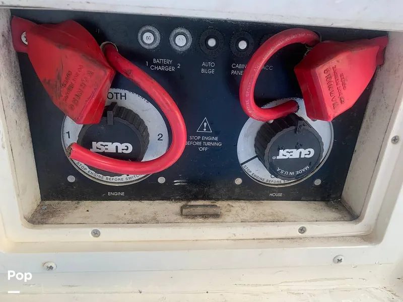 Slide: The Image of Battery Switches - 9617992