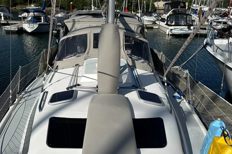 Slide: The Image of Hunter 320 2001 - 6