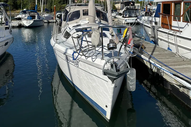 Slide: The Image of Hunter 320 2001 - 3