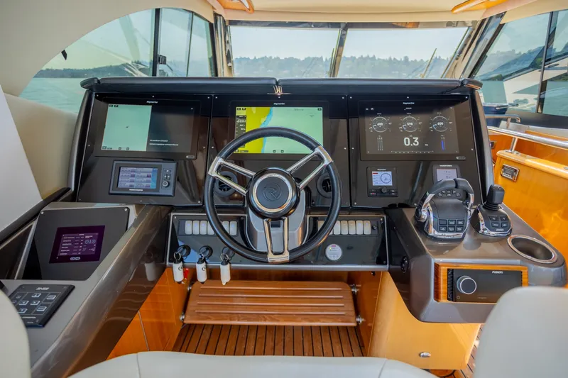 Slide: The Image of Riviera 53 Enclosed Flybridge 2012 - 24