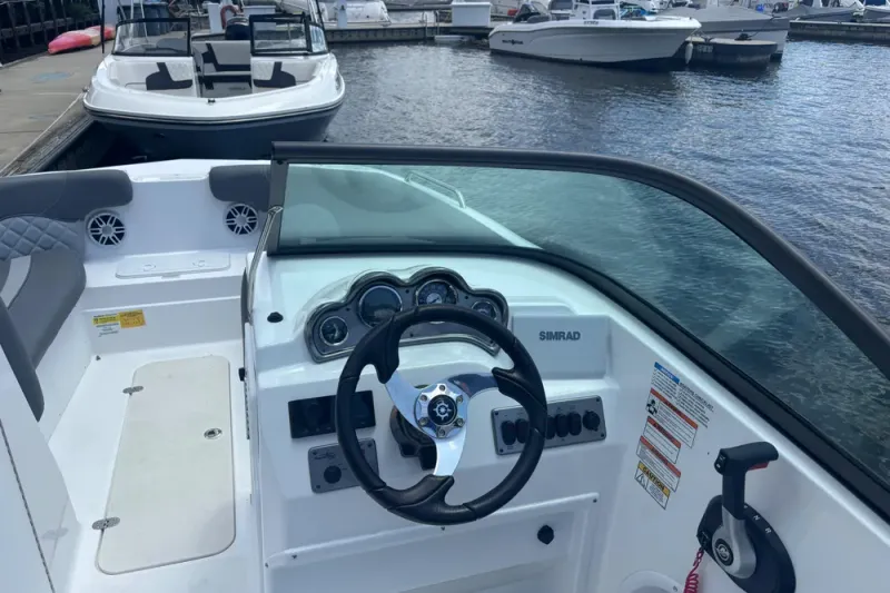 Slide: The Image of NauticStar 223 DC 2025 - 6