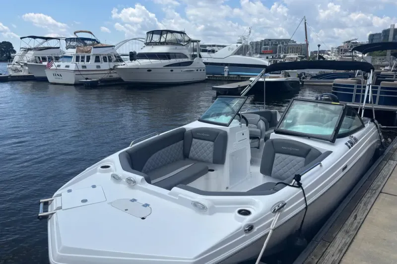 The Image of NauticStar 223 DC 2025 - 0