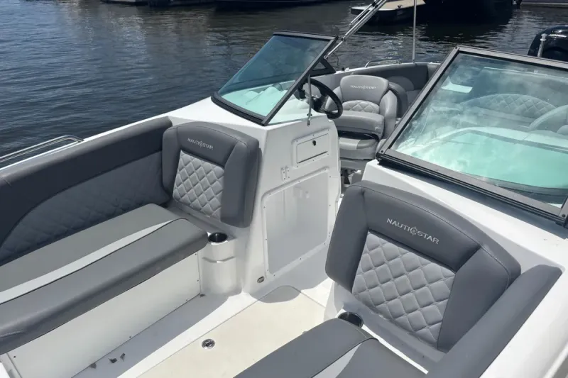 Slide: The Image of NauticStar 223 DC 2025 - 3