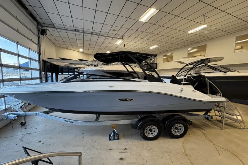 Slide: The Image of Sea Ray SPX 230 Outboard 2025 - 2