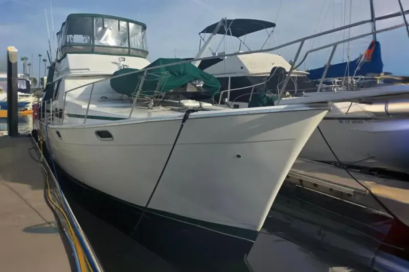 The Image of Bayliner 3888 Motoryacht 1990 - 0