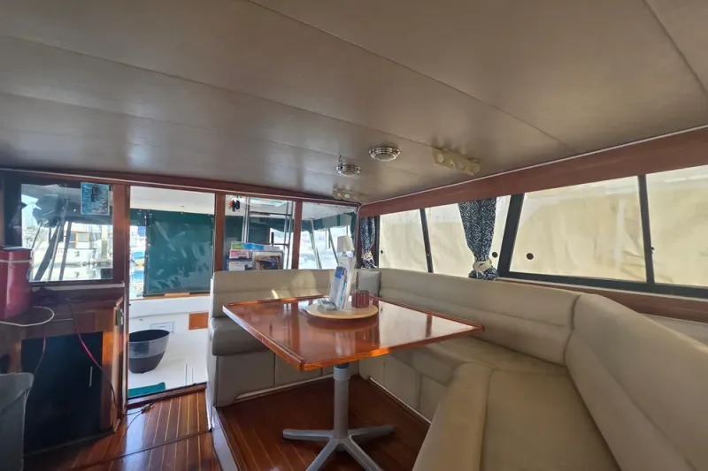 Slide: The Image of Bayliner 3888 Motoryacht 1990 - 5